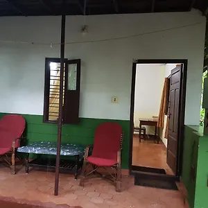 Palmy Lake Resort Alappuzha